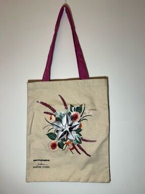 Dermalogica x Julie Wilkins Makerie Studio Floral Canvas Tote with Pink Handles